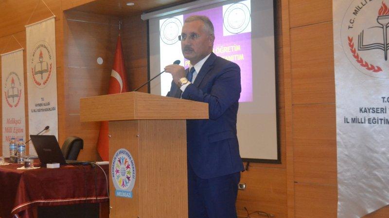 Türk, Kayseri’de yenilenen öğretim programları toplantısına katıldı