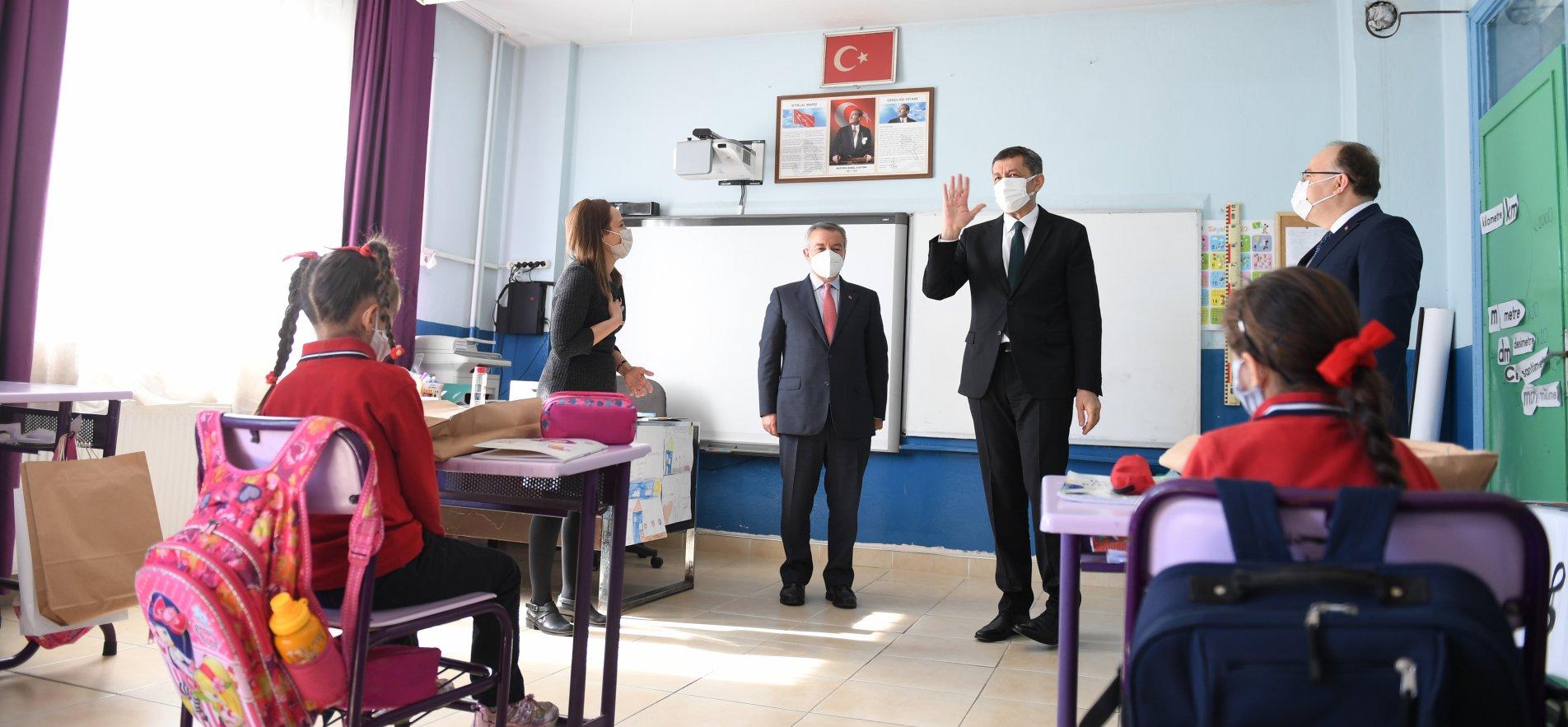 MINISTER SELÇUK COMMENTS ABOUT EDUCATION IN THE FIRST YEAR OF THE PANDEMIC