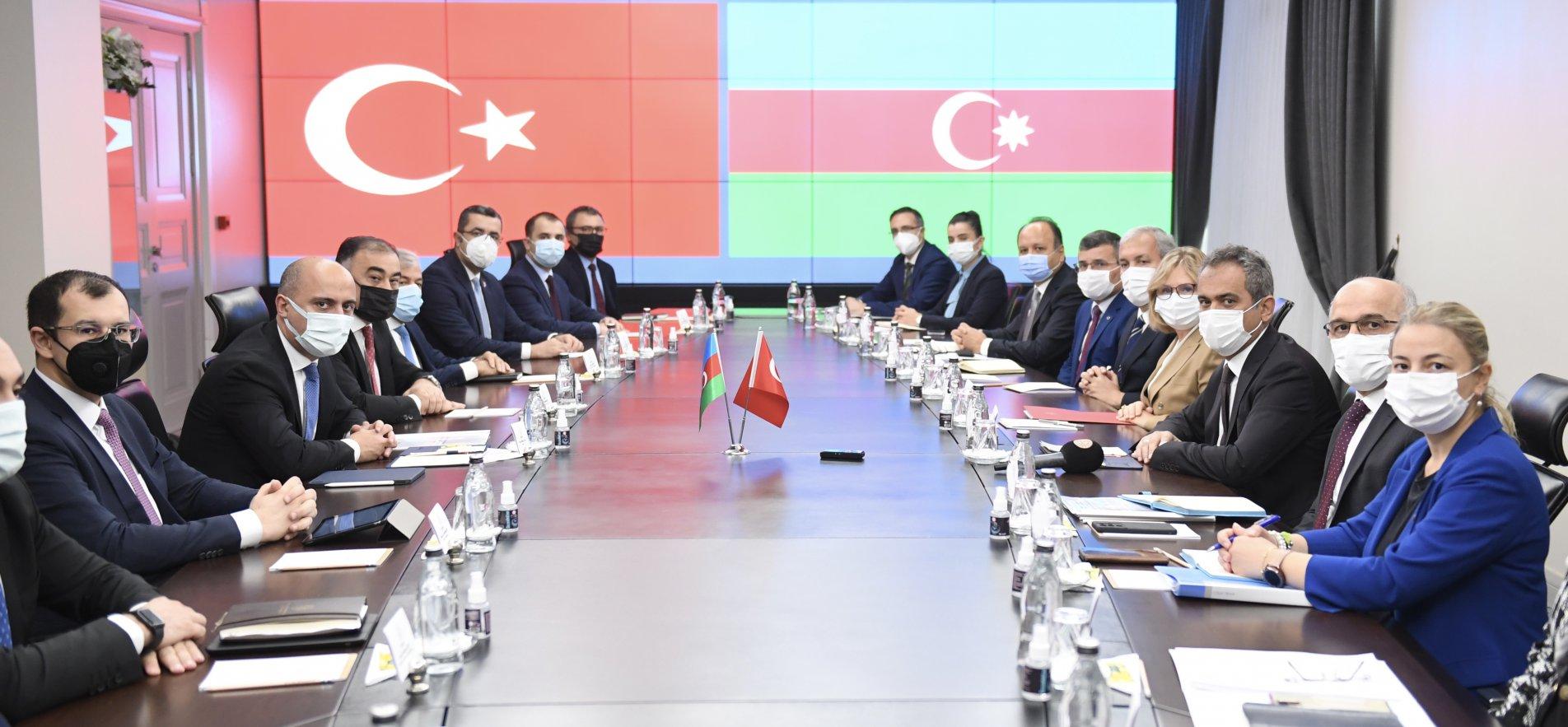 MINISTER ÖZER HAD A MEETING WITH HIS AZERI COUNTERPART AMRULLAYEV