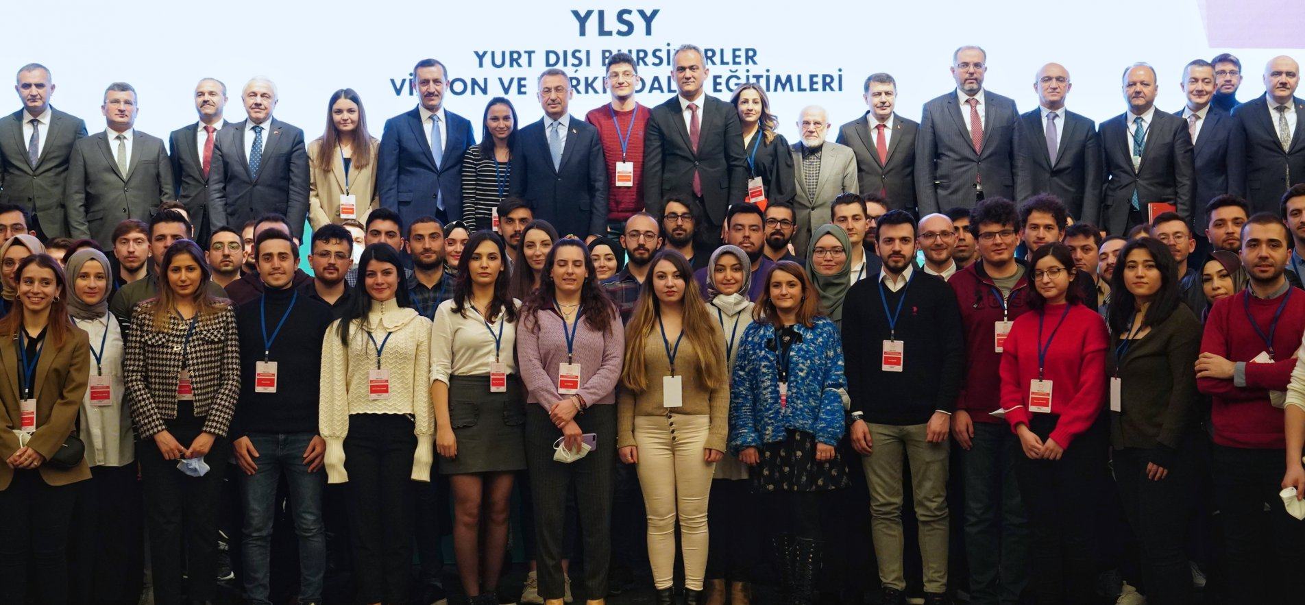 VICE PRESIDENT OKTAY AND MINISTER ÖZER MEET YLSY SCHOLARSHIP STUDENTS