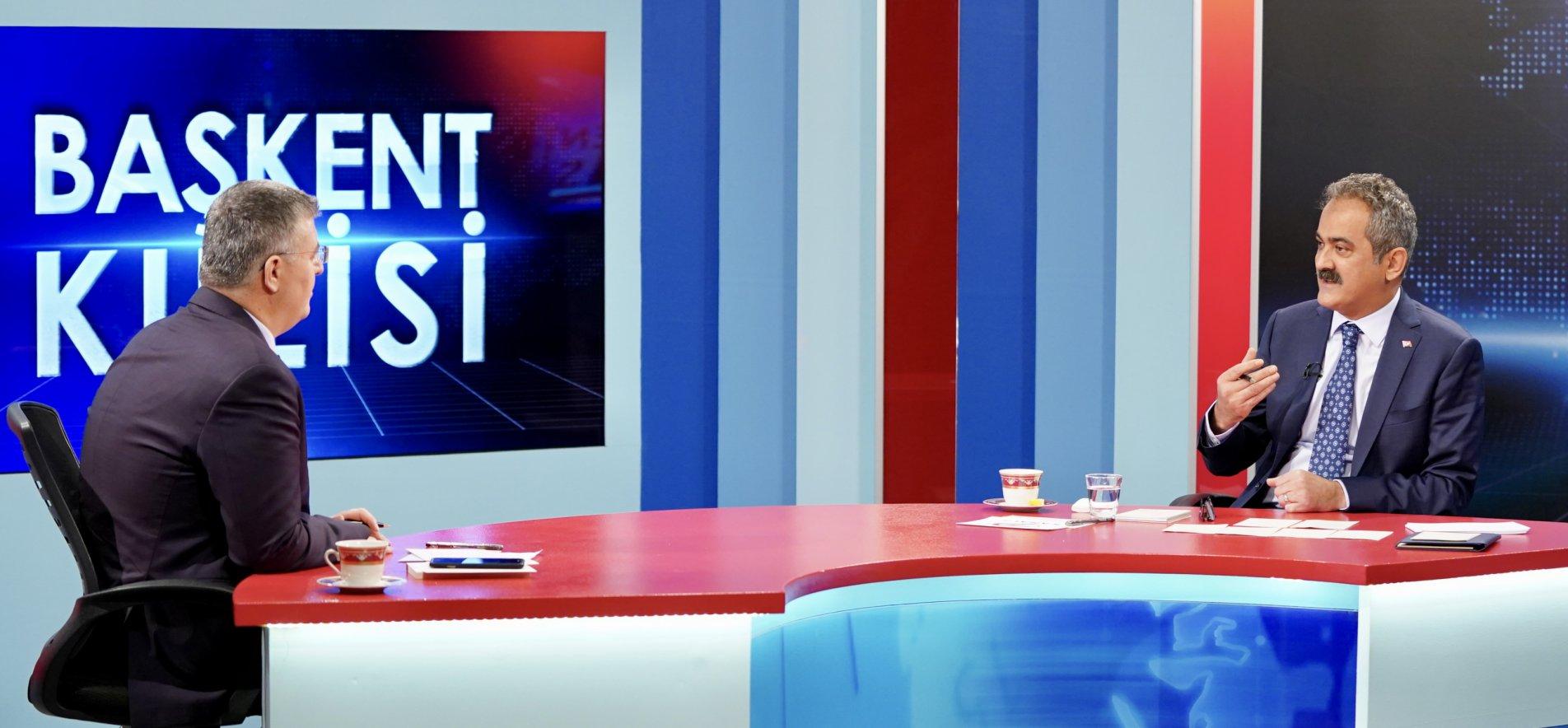 MINISTER ÖZER COMMENTS ABOUT THE EDUCATION AGENDA DURING A LIVE PROGRAM AT KANAL 7
